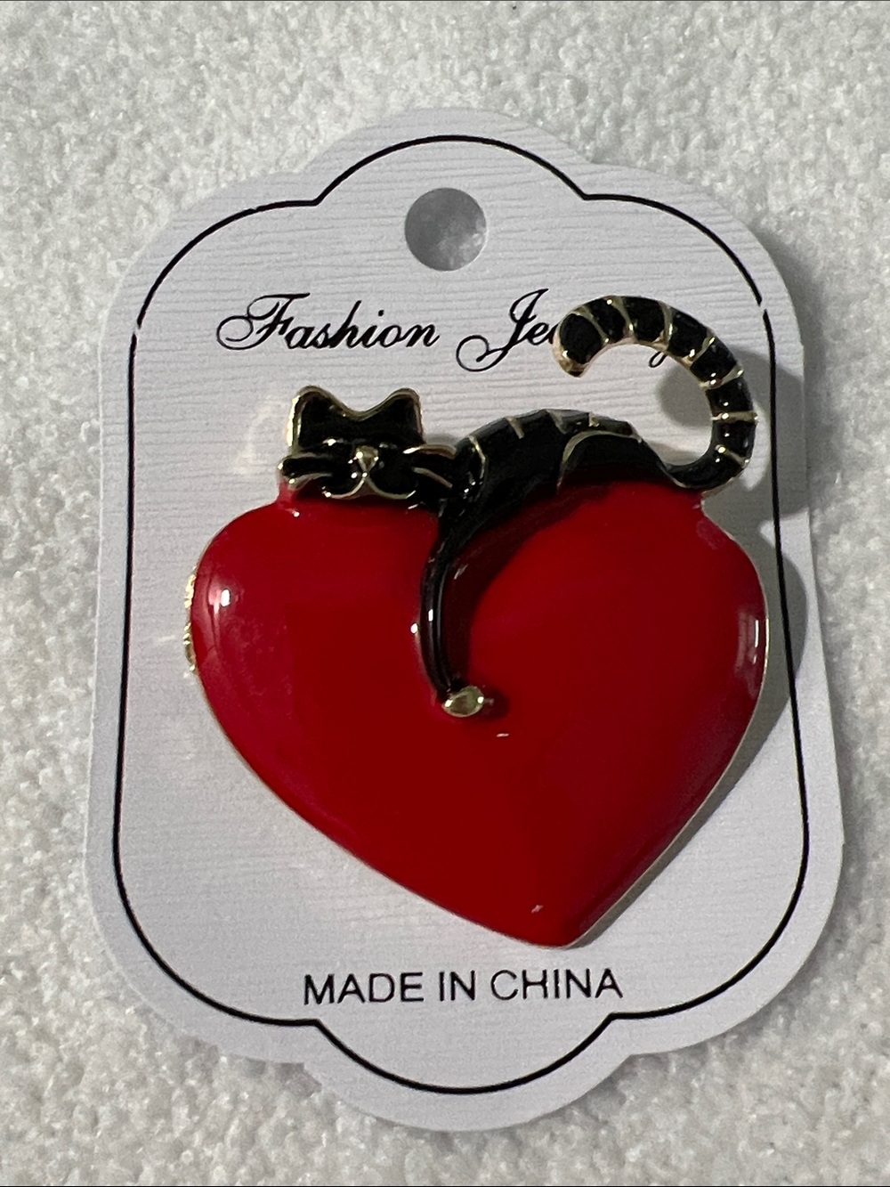 3/$18 Fashion Jewelry Red Heart Brooch with Black Cat Accent Lot 2145